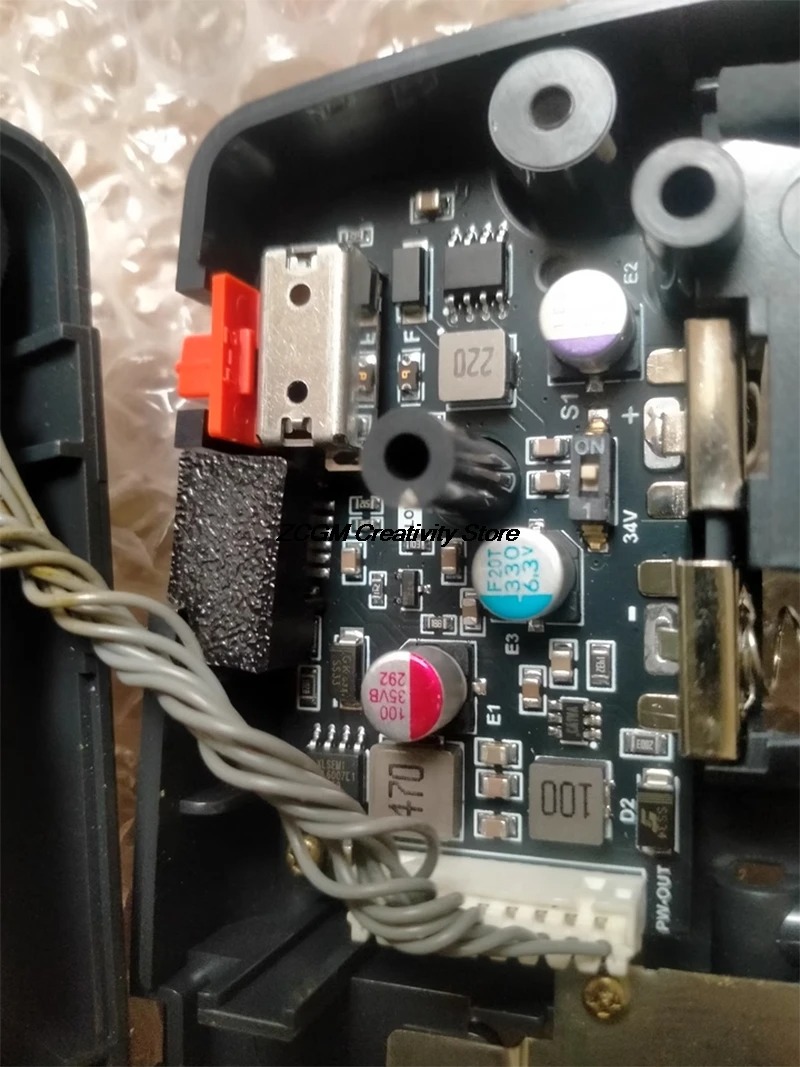 USB-C Power Board PCB Switch M - огляд і ціна Board Game Film